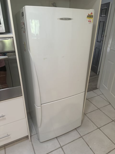 gumtree free fridge freezer