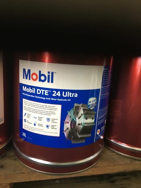 何でも揃う モービル DTE 24 200L 研磨、潤滑剤