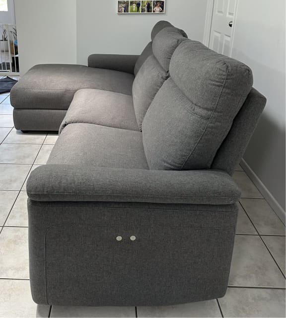 Nick Scali 2.5 seater electric recliner and chase. Sofas Gumtree