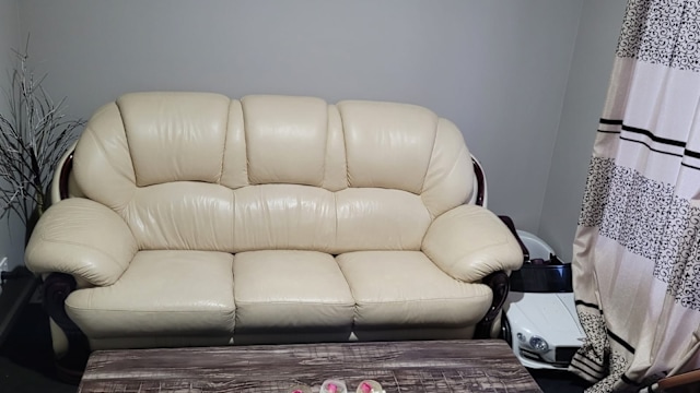 seater sofa Sofas in Manor Lakes VIC Gumtree Australia