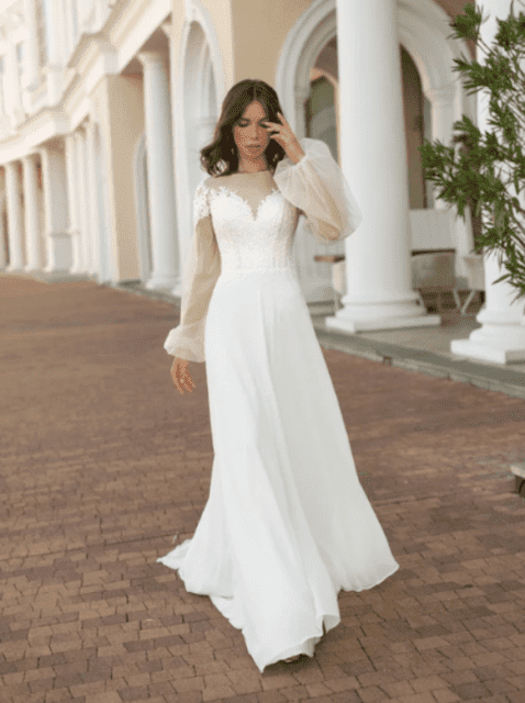 Wedding Dress Modest worn once and beautiful Wedding