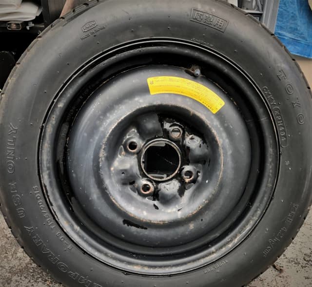 Nissan Spare Wheel Rim (15 X 41) And Tyre T135 90 D15 