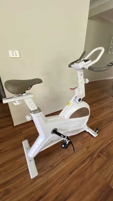 fortis magnetic flywheel spin bike sk600