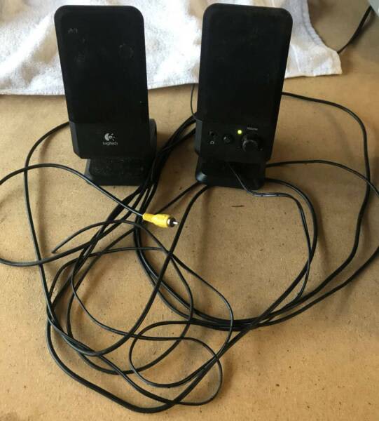 Logitech R20 Computer Speakers S0153B Speaker Lead has been repaired