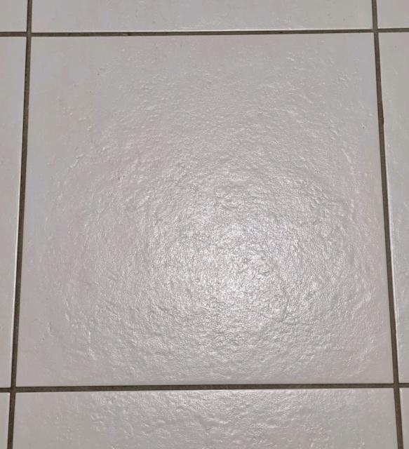 WANTED....internal Floor Tiles...wanted 415x415mm white, cash paid