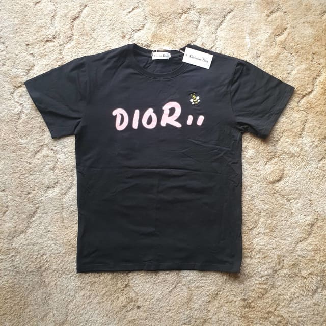 t shirt dior x kaws