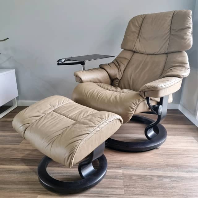 Genuine Ekornes Stressless Leather Recliner with footrest & table