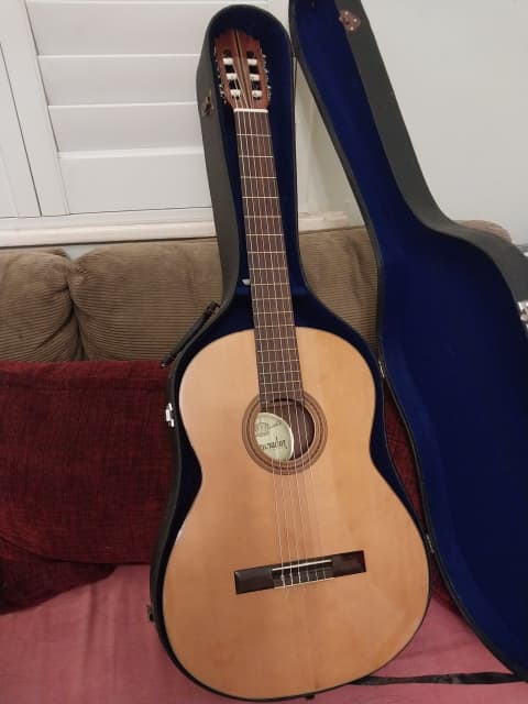 Emperador classical deals guitar