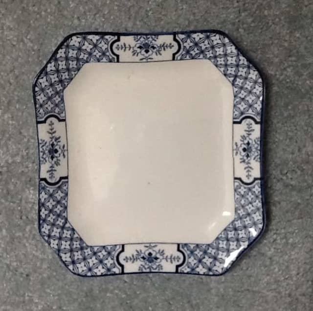 Collectable Vintage Wood & Sons Yuan China Cheese/Butter Dish Plate