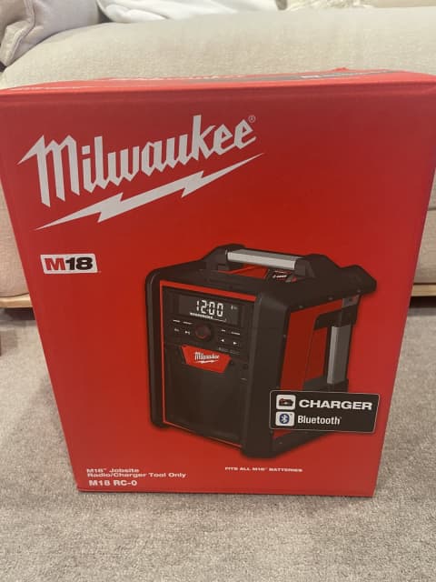 milwaukee 18v radio bluetooth charger skin m18rc0