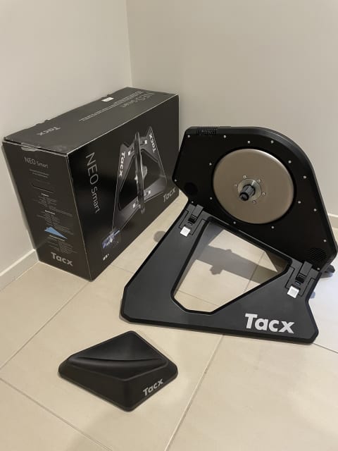 tacx neo smart t2800 zwift