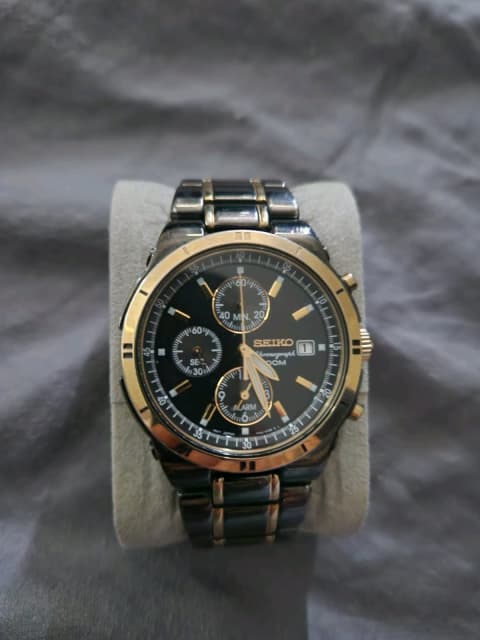 Seiko chronograph 100m black and clearance gold