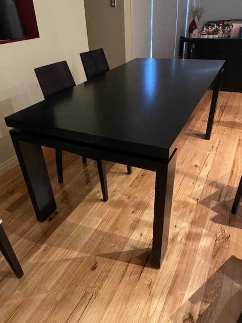 dark wood dining table for 6