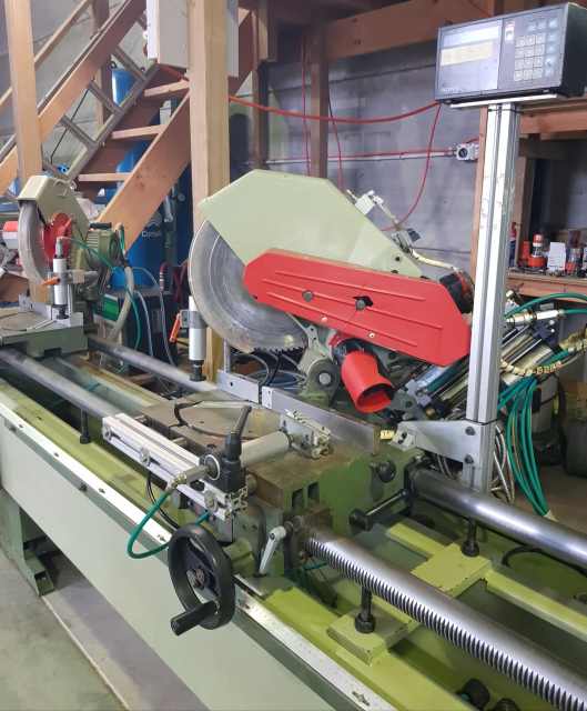 OMGA DOUBLE MITRE. BROBO CNC DOUBLE MITRE SAW. ELECTRIC CHAIN HOISTS