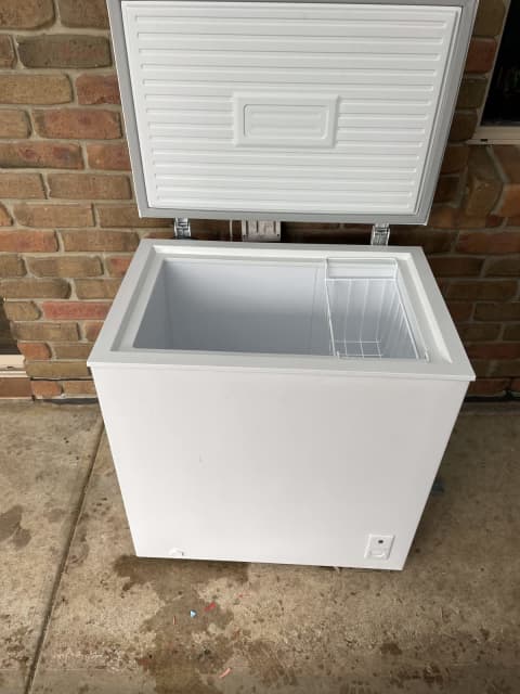 westinghouse chest freezer 145