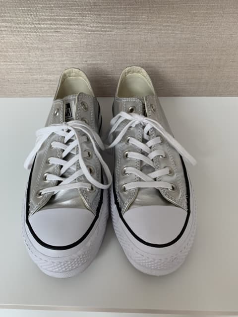 silver converse size 7