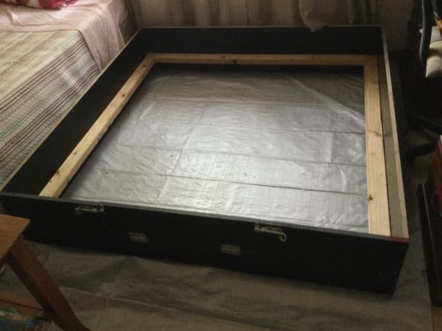 Whelping box hot sale gumtree