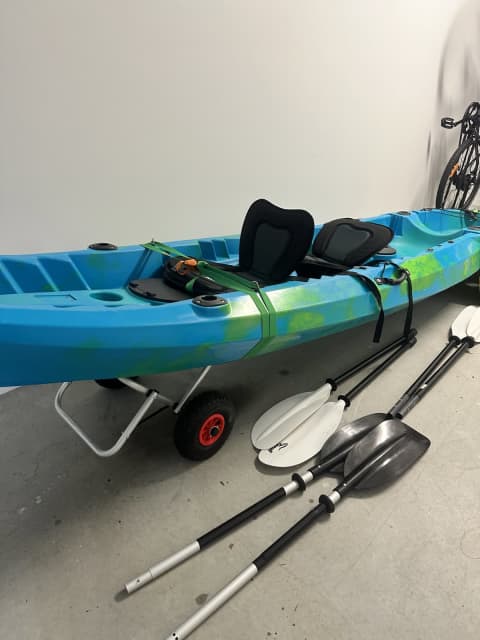 2-seater fishing kayak all gears for 2 adults and 1 kid (or dog