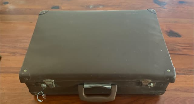 Vintage Australian Vulcanised Fibre Globite Suitcase - Collectables in ...