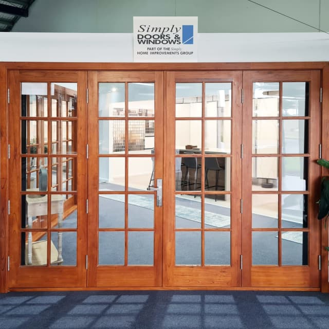 Colonial Cedar Timber Bi Fold French Door Building Materials