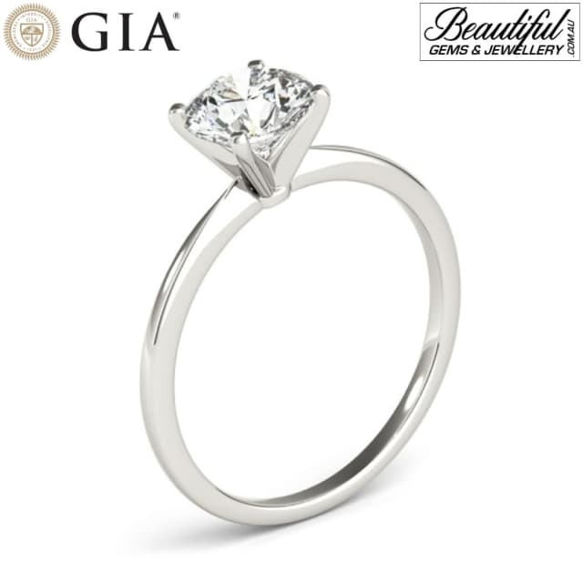Traditional 4Claw Engagement Ring with 0.94cts Diamond in 18K White G
