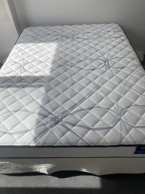 sleepmaker comforpedic