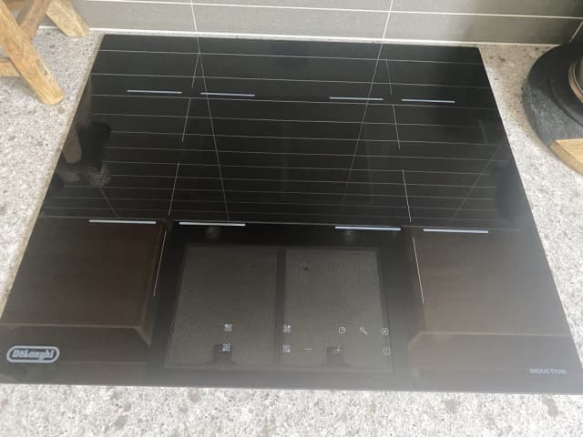 Induction cooktop Delonghi DEIND64P Ovens Gumtree Australia