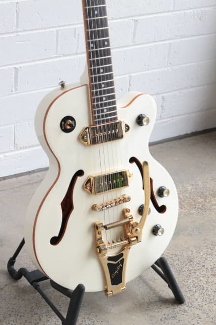 epiphone wildkat royale case