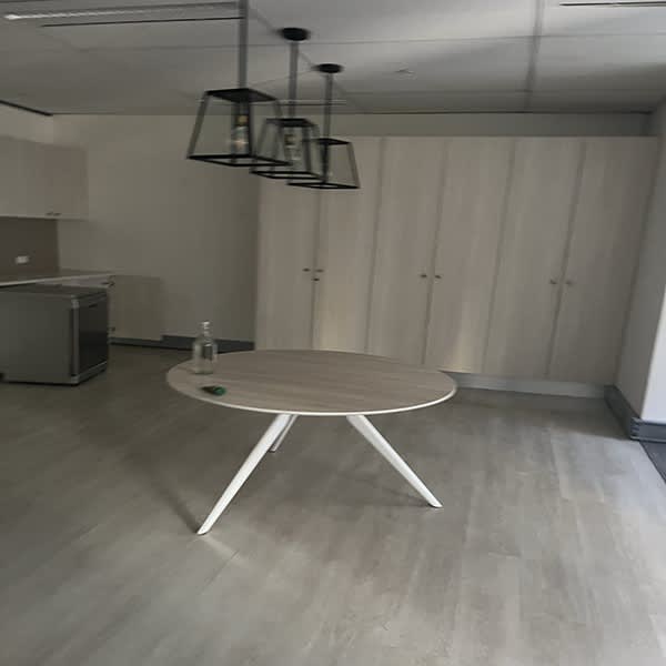 Our price 200 RRP 800 Round table office or home use Other