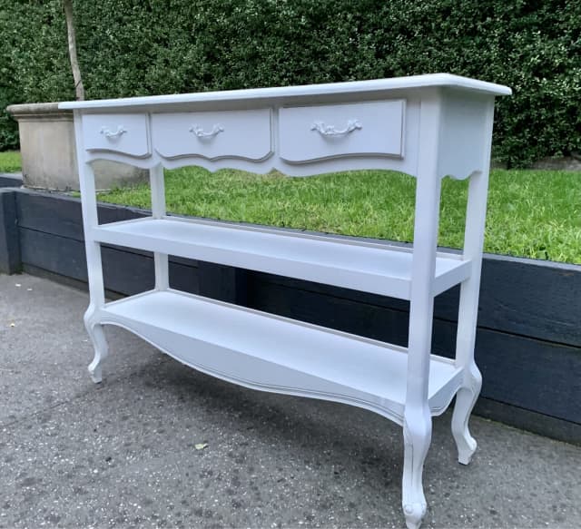 Beautiful White French Provincial Console Hall Sofa Table Buffets