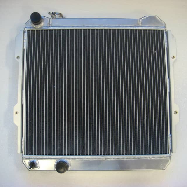 Aluminum Radiator for Toyota Hilux LN60 LN61 LN65 2.4L TR Diesel 8491