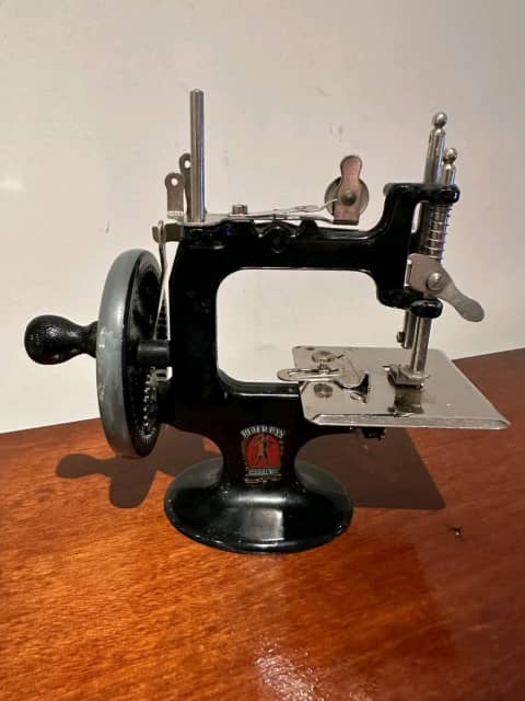 Peter Pan Model 0 Miniature Sewing Machine | Collectables | Gumtree ...