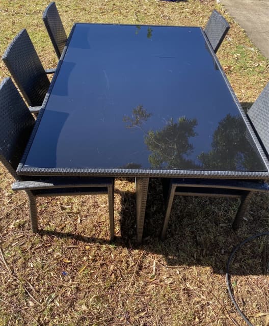 Pending pick up FREE outdoor table and chairs Outdoor Dining