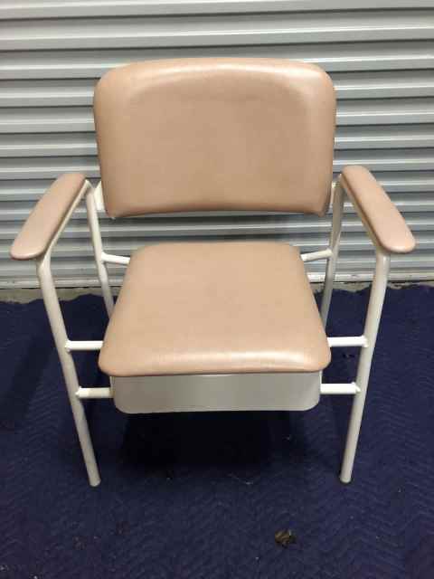 LARGE COMMODE/TOILET SEAT CHAIR MOBILITY AID - Miscellaneous Goods in ...