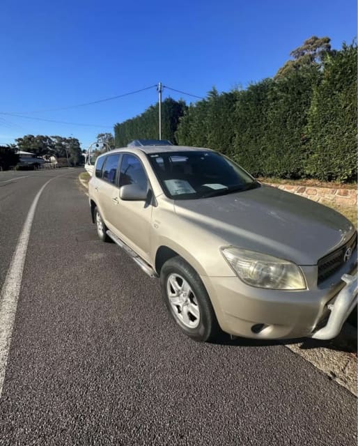 TOYOTA RAV4 STATION WAGON, 2006. 4,500 Cars, Trailers & Excavators