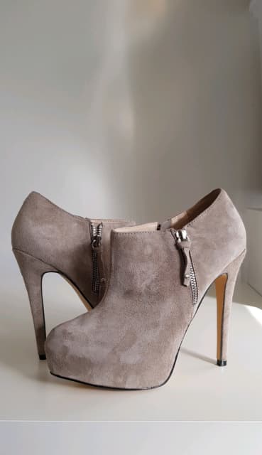 wayne cooper ankle boots