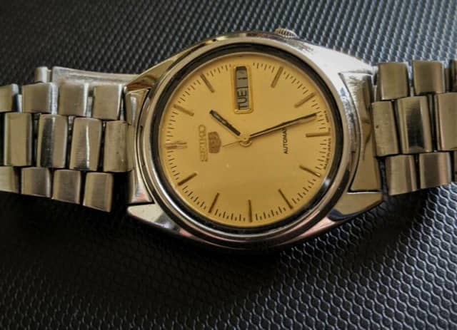 Seiko 5 outlet 7009 gold