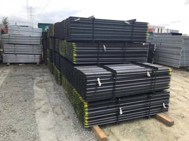 Steel Fence Star Posts/Pickets - Black Heavy - 1650 - 2400mm - Building ...