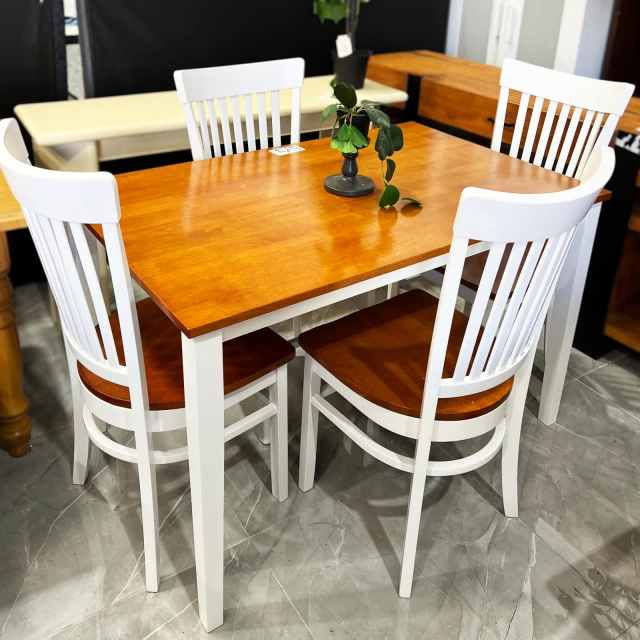 EX DISPLAY SALE! Portras Light Oak Wooden Dining Table + 4 Chairs Set