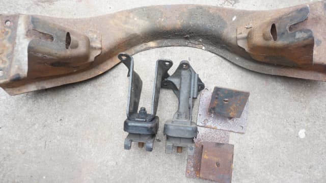 Toyota corolla 4age 16v original engine mount and custome mount ...