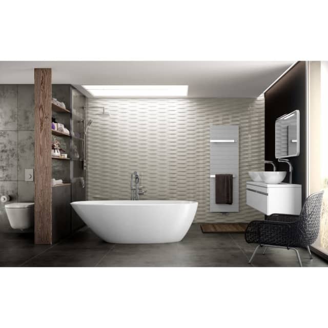 1700x750x590mm Freestanding Oval Gloss White Acrylic Bathtub Building