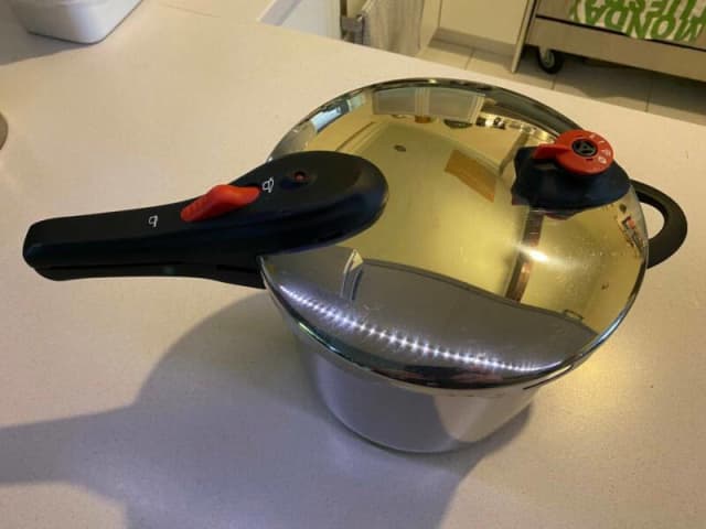 the-chefs-toolbox-pressure-cooker-kit-7l-pots-pans-gumtree