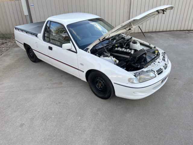 1996 Holden VS V8 5.0L Factory Manual Commodore Ute Series 2 | Cars ...