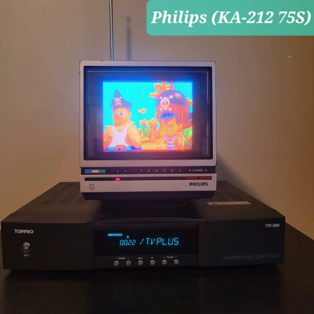 Vintage Philips 6 colour TV AV input & output (made in Japan 1980