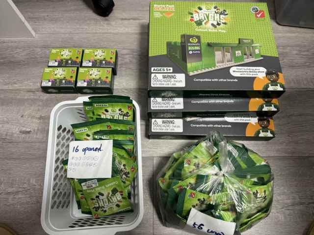 Woolworths Lego Bricks: starter pack deluxe, figurine pack & packet ...