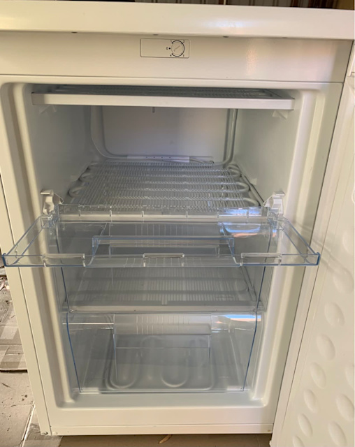 chiq upright freezer 89l