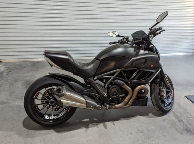 Diavel on sale dark stealth