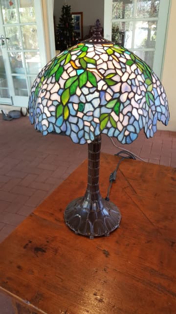 tiffany style globe lamp