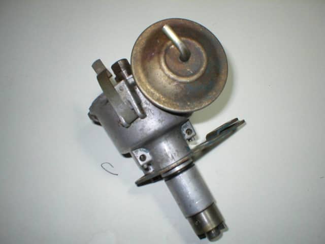 Hitachi Distributor 1970's - D413-95 - from Nissan J15 Motor | Engine ...