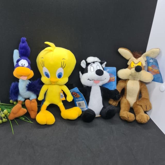 looney tunes toys